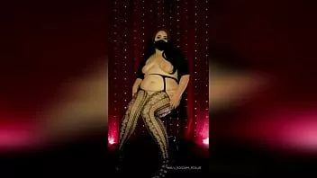 Reproduzir Adolescentes gordinhos sexy mostram corpo e provocam-se compilação