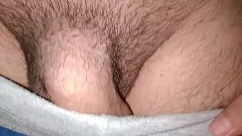 Afspelen Zo ziet mijn maagdelijke lul eruit in de ochtend, lekker!!!