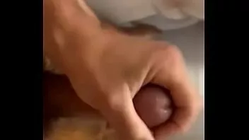 تشغيل Coonass g استمناء قبل الاستحمام