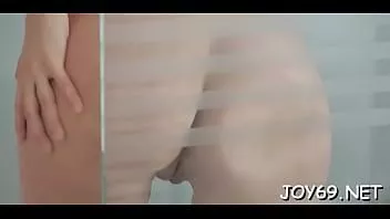 play मुंह में पानी लाने वाली युवा जोसेफिन जिसे डिल्डो के साथ खेलना पसंद है