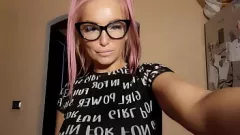 play Fetiche de pies y sesión de BDSM de Mistress Zabava con coño afeitado y grandes tetas