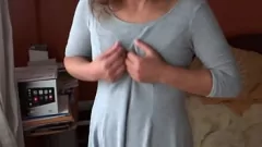 play Amatör Milf, iç çamaşırı büyük göğüsleri ve horoz mastürbasyon derlemesi ile büyülüyor