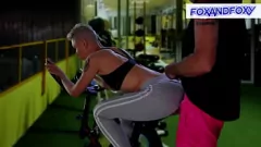 play Public Anal Creampie Fuck la sală - compilare amatoare