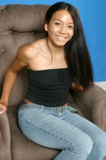 色情明星 Keeani Lei
