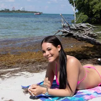 Bintang porno Katrina Kastro