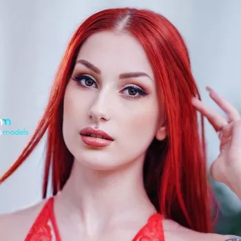 ポルノスター Gigi Rouge